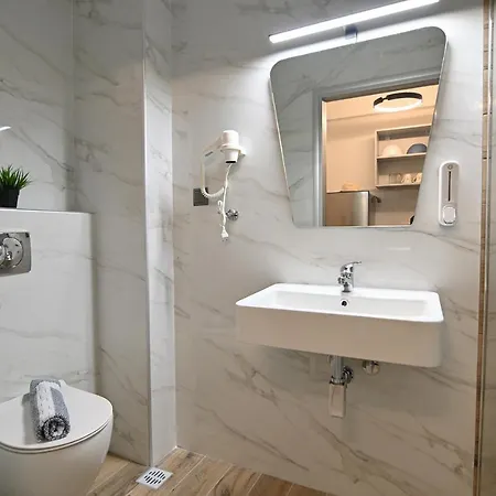Armonia Luxury Suites Nea Vrasna Exterior photo